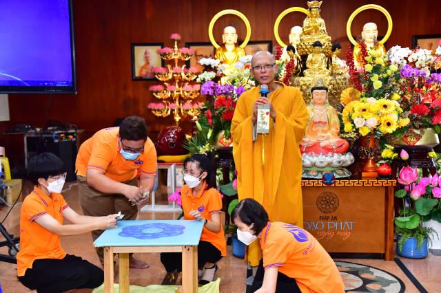 “Búp sen” trở lại chùa sinh hoạt