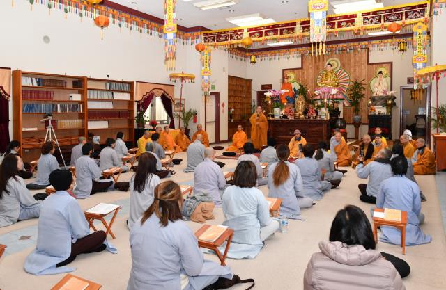Trang Nghiêm Khóa Xuất Gia Gieo Duyên 2022 Tại Chùa Phổ Từ, Hayward, California, Hoa Kỳ