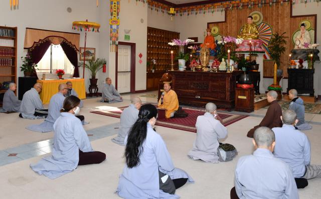 Trang Nghiêm Khóa Xuất Gia Gieo Duyên 2022 Tại Chùa Phổ Từ, Hayward, California, Hoa Kỳ