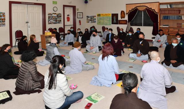 Chùa Phổ Từ, Hayward (Hoa Kỳ) Tổ Chức Đêm Thắp Nến Cầu Nguyện Thiền Sư Thích Nhất Hạnh