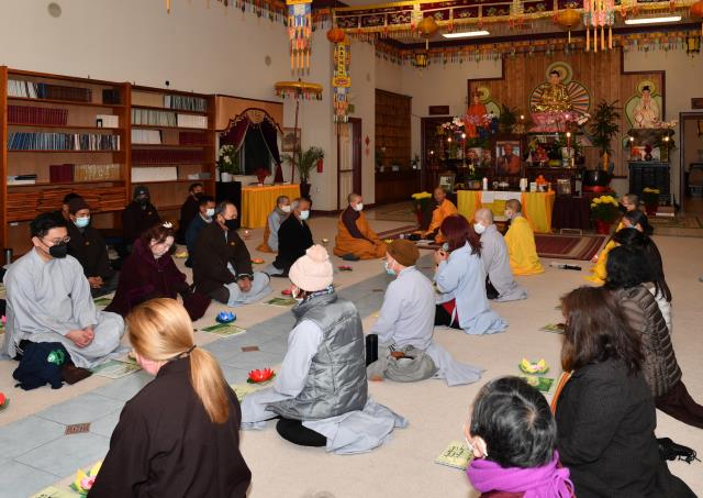 Chùa Phổ Từ, Hayward (Hoa Kỳ) Tổ Chức Đêm Thắp Nến Cầu Nguyện Thiền Sư Thích Nhất Hạnh