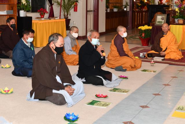 Chùa Phổ Từ, Hayward (Hoa Kỳ) Tổ Chức Đêm Thắp Nến Cầu Nguyện Thiền Sư Thích Nhất Hạnh