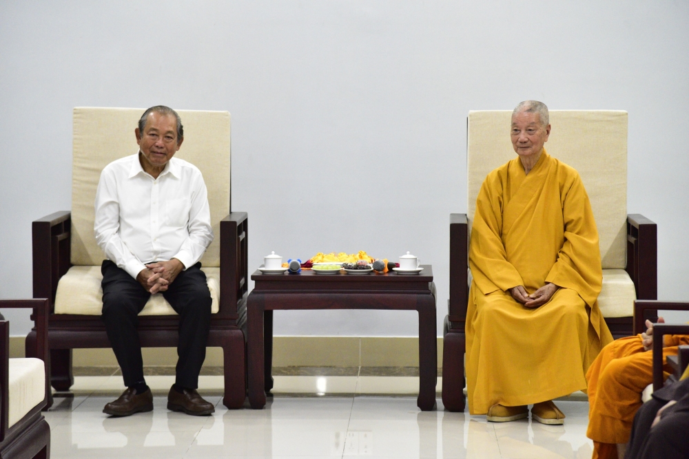Nguyên phó thủ tướng thường trực Trương Hòa Bình cúng dường tượng Phật 6m đến Học viện Phật giáo Việt Nam tại TP. HCM