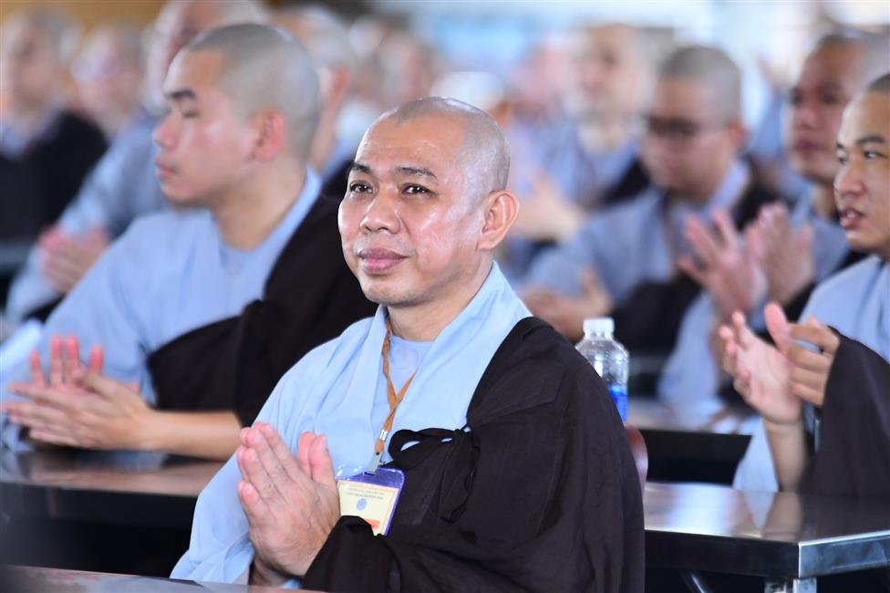 Chùa Quan Âm Đông Hải: Sư Giác Hoàng chia sẻ đề tài &quot;Hành Bồ-tát đạo&quot;