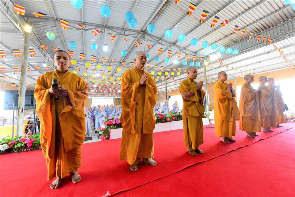 Chùa Quan Âm Đông Hải: Sư Giác Hoàng chia sẻ đề tài &quot;Hành Bồ-tát đạo&quot;