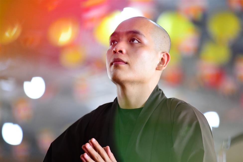 Chùa Quan Âm Đông Hải: Sư Giác Hoàng chia sẻ đề tài &quot;Hành Bồ-tát đạo&quot;
