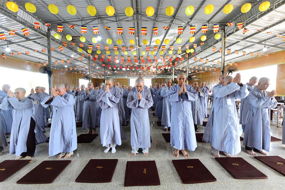 Chùa Quan Âm Đông Hải: Sư Giác Hoàng chia sẻ đề tài &quot;Hành Bồ-tát đạo&quot;