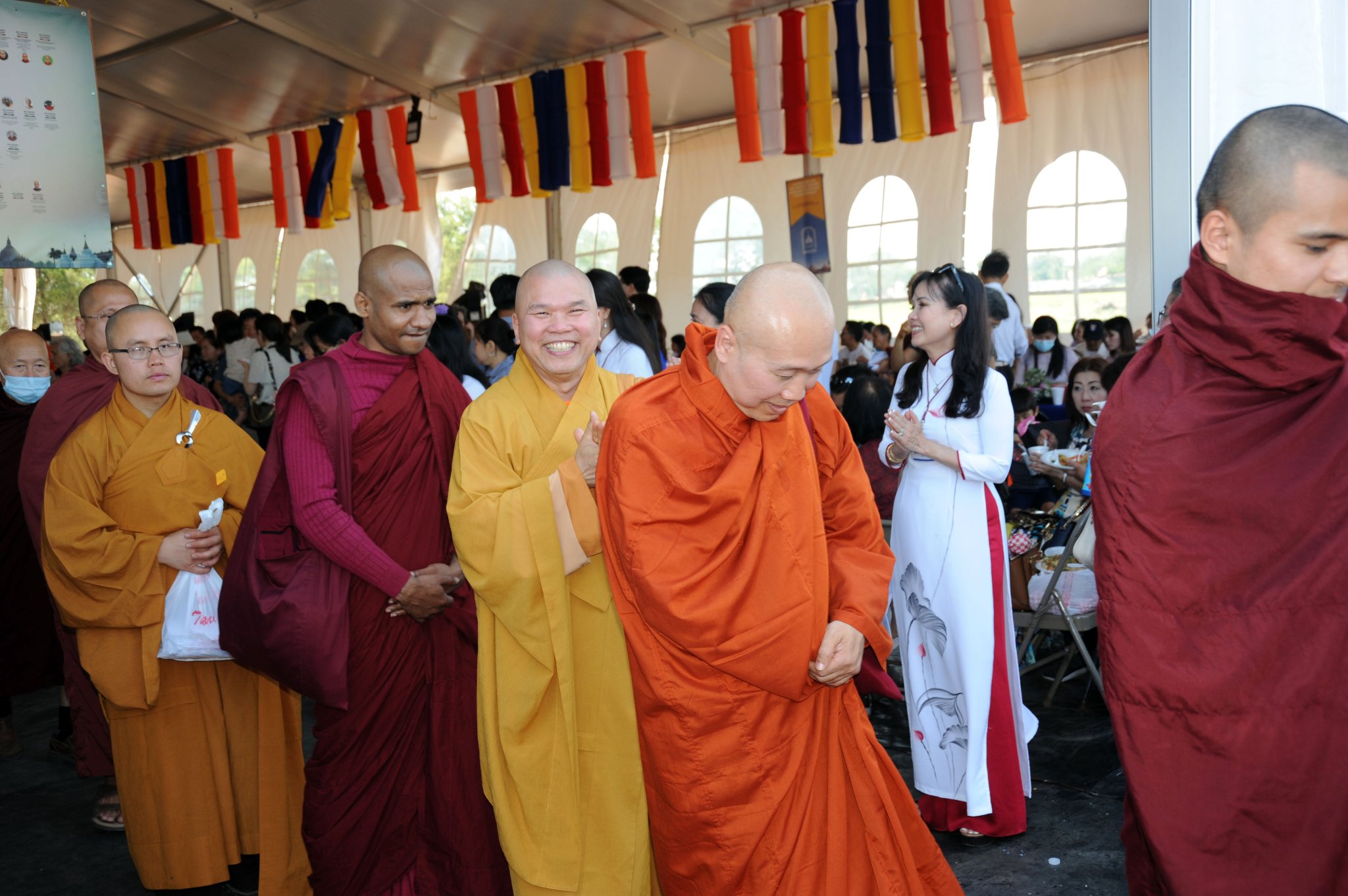 Diễn Văn Khai Mạc Ở Chùa Pháp Nhãn Nhân Ngày Đón Mừng Đại Lễ Vesak PL 2566 DL 2022