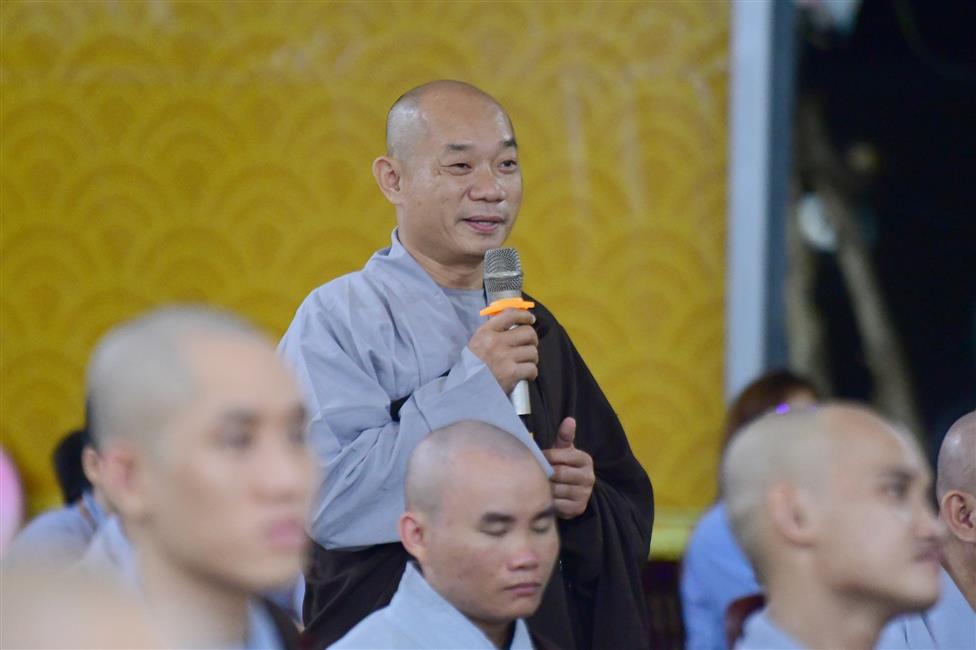 Chùa Quan Âm Đông Hải: TT. Thích Nhật Từ vấn đáp Phật pháp buổi thứ 1