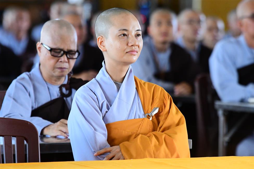 Chùa Quan Âm Đông Hải: Sư Giác Hoàng chia sẻ đề tài &quot;Hành Bồ-tát đạo&quot;