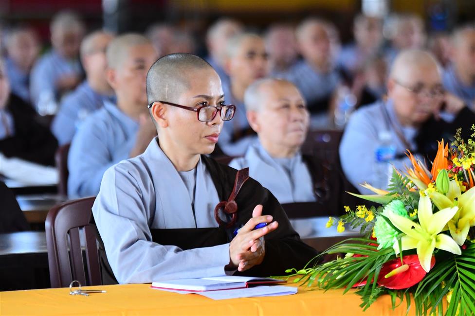 Chùa Quan Âm Đông Hải: Sư Giác Hoàng chia sẻ đề tài &quot;Hành Bồ-tát đạo&quot;