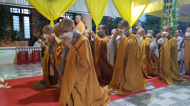 Khánh Hòa: Lễ nhập kim quan cố Ni trưởng Thích nữ Như Minh.