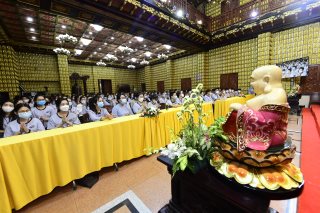 Hỗ Trợ Áo Thun Cho Các Khóa Tu Của Chùa Giác Ngộ (C241)