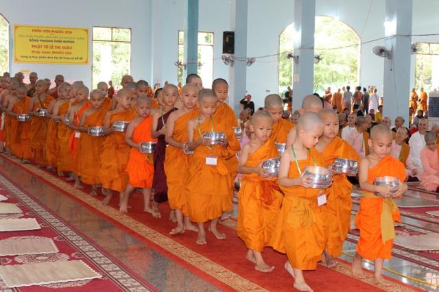 Đồng Nai: Trang Nghiêm Lễ Xuất Gia Gieo Duyên Lần Thứ 15 Tại TV Phước Sơn