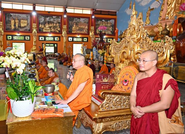 Thiền viện Phước Sơn, Đồng Nai tổ chức Lễ ra mắt tác phẩm “Chùa Nam Tông người Việt” tập 1
