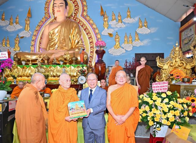 Thiền viện Phước Sơn, Đồng Nai tổ chức Lễ ra mắt tác phẩm “Chùa Nam Tông người Việt” tập 1