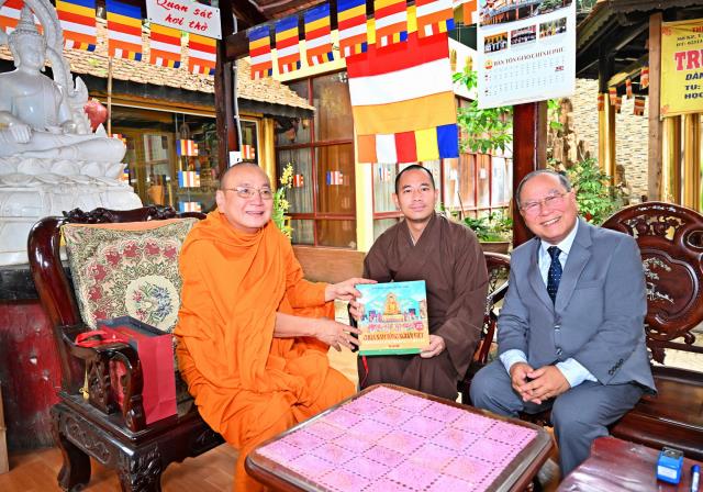 Thiền viện Phước Sơn, Đồng Nai tổ chức Lễ ra mắt tác phẩm “Chùa Nam Tông người Việt” tập 1