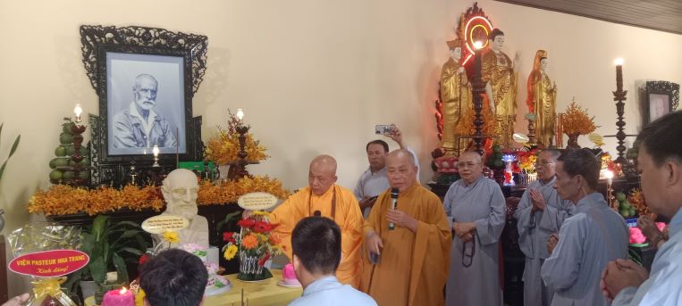 Chùa Linh Sơn Pháp Ấn tưởng niệm 160 năm ngày sinh của bác sĩ Alexandre Yersin