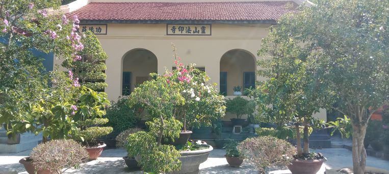 Chùa Linh Sơn Pháp Ấn tưởng niệm 160 năm ngày sinh của bác sĩ Alexandre Yersin