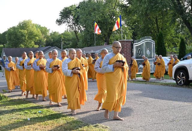 Chùa An Lạc, Indiana, Hoa Kỳ long trọng tổ chức Đại lễ An vị Thánh Tổ Kiều Đàm Di và chư Thánh Ni vào lúc 18h ngày 09/9/2023