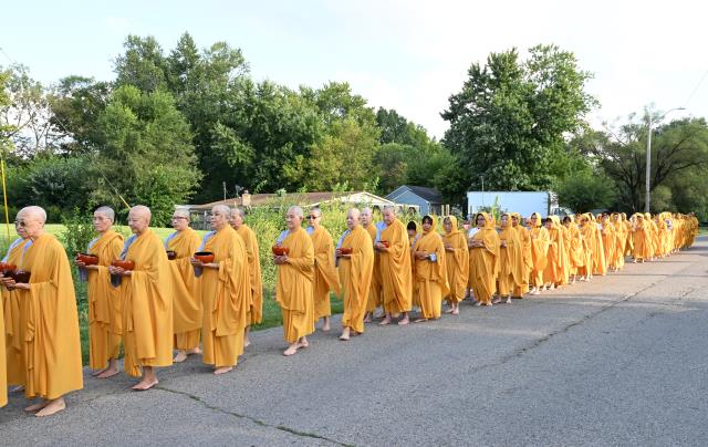 Chùa An Lạc, Indiana, Hoa Kỳ long trọng tổ chức Đại lễ An vị Thánh Tổ Kiều Đàm Di và chư Thánh Ni vào lúc 18h ngày 09/9/2023