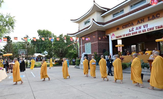 Chùa An Lạc, Indiana, Hoa Kỳ long trọng tổ chức Đại lễ An vị Thánh Tổ Kiều Đàm Di và chư Thánh Ni vào lúc 18h ngày 09/9/2023