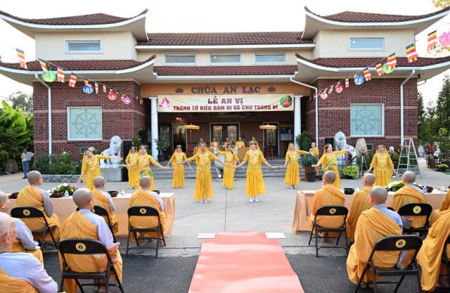 Chùa An Lạc, Indiana, Hoa Kỳ long trọng tổ chức Đại lễ An vị Thánh Tổ Kiều Đàm Di và chư Thánh Ni vào lúc 18h ngày 09/9/2023