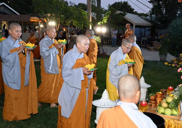 Chùa An Lạc, Indiana, Hoa Kỳ long trọng tổ chức Đại lễ An vị Thánh Tổ Kiều Đàm Di và chư Thánh Ni vào lúc 18h ngày 09/9/2023