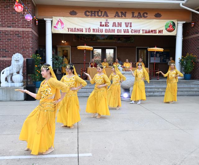 Chùa An Lạc, Indiana, Hoa Kỳ long trọng tổ chức Đại lễ An vị Thánh Tổ Kiều Đàm Di và chư Thánh Ni vào lúc 18h ngày 09/9/2023