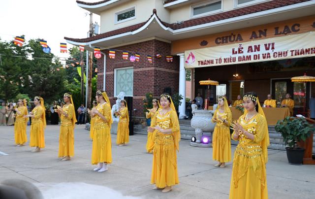 Chùa An Lạc, Indiana, Hoa Kỳ long trọng tổ chức Đại lễ An vị Thánh Tổ Kiều Đàm Di và chư Thánh Ni vào lúc 18h ngày 09/9/2023