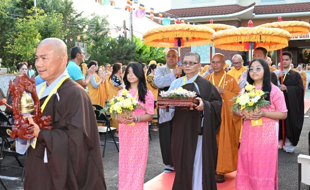 Chùa An Lạc, Indiana, Hoa Kỳ long trọng tổ chức Đại lễ An vị Thánh Tổ Kiều Đàm Di và chư Thánh Ni vào lúc 18h ngày 09/9/2023