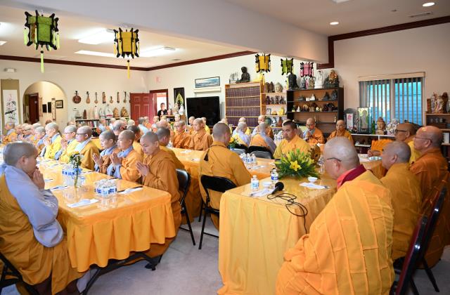 Trang Nghiêm Lễ An Cư Tập Trung Chư Tôn Đức Tăng, Ni Miền Bắc California Tại Chùa Phổ Từ, Hayward, Hoa Kỳ