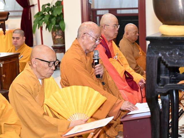 Trang Nghiêm Lễ An Cư Tập Trung Chư Tôn Đức Tăng, Ni Miền Bắc California Tại Chùa Phổ Từ, Hayward, Hoa Kỳ