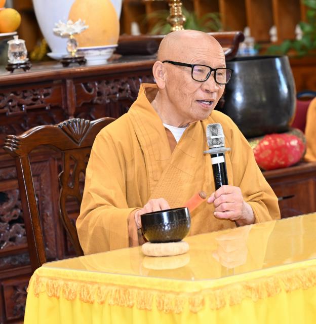 Trang Nghiêm Lễ An Cư Tập Trung Chư Tôn Đức Tăng, Ni Miền Bắc California Tại Chùa Phổ Từ, Hayward, Hoa Kỳ
