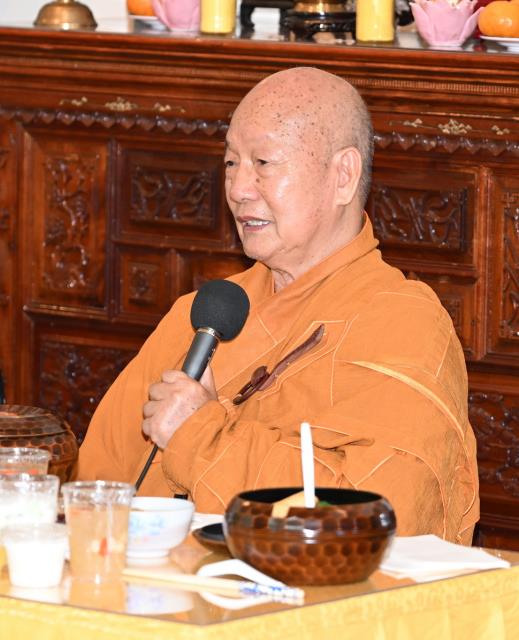 Trang Nghiêm Lễ An Cư Tập Trung Chư Tôn Đức Tăng, Ni Miền Bắc California Tại Chùa Phổ Từ, Hayward, Hoa Kỳ