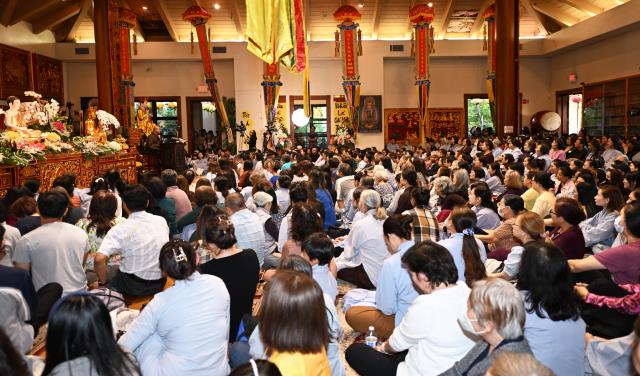 Thượng tọa Thích Pháp Hòa, Canada giảng pháp tại chùa Đức Viên, San Jose, Hoa Kỳ