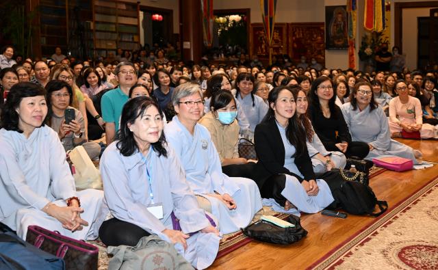 Thượng tọa Thích Pháp Hòa, Canada giảng pháp tại chùa Đức Viên, San Jose, Hoa Kỳ