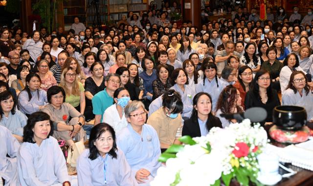 Thượng tọa Thích Pháp Hòa, Canada giảng pháp tại chùa Đức Viên, San Jose, Hoa Kỳ