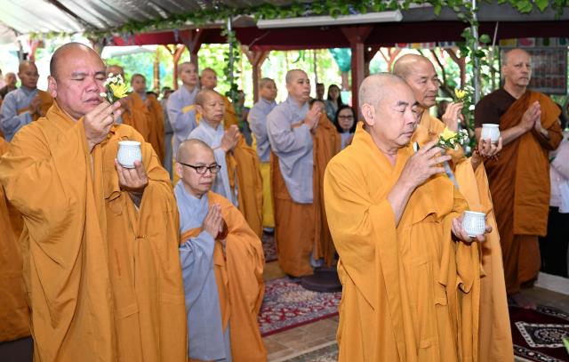 Trang nghiêm Tịnh nghiệp Đạo tràng - An cư kiết hạ chư Tôn đức Tăng, Ni miền Bắc California tại Tu viện Huyền Không, San Jose, Hoa Kỳ