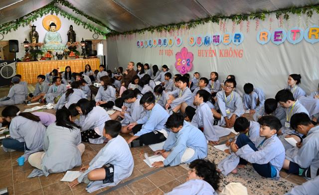 Khóa tu trẻ em mùa hè 2023 tại tu viện Huyền Không, San Jose, Hoa Kỳ