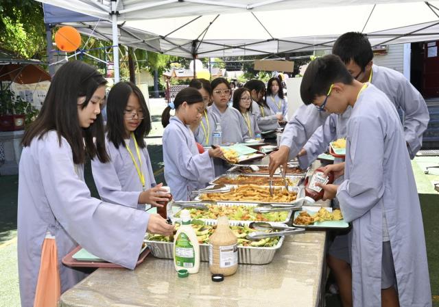 Khóa tu trẻ em mùa hè 2023 tại tu viện Huyền Không, San Jose, Hoa Kỳ
