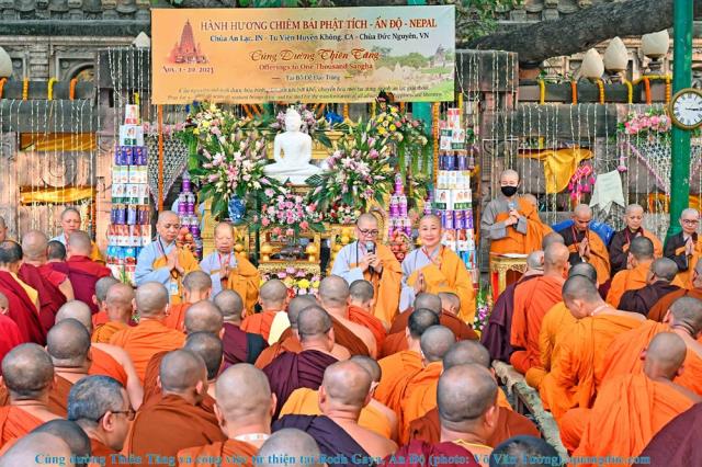 Hành hương chiêm bái Phật tích Ấn Độ và Nepal 2023 - Cúng dường Thiên Tăng và công việc từ thiện tại Bodh Gaya, Ấn Độ