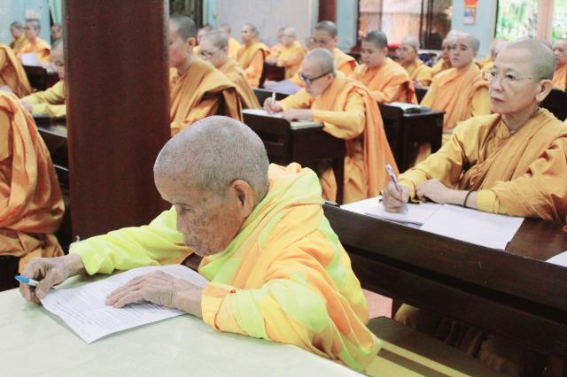 HCMC: Hòa thượng Thích Bửu Chánh thuyết giảng chủ đề: “4 điều nên ngừng ngay bây giờ” tại trường hạ Tịnh xá Ngọc Phương