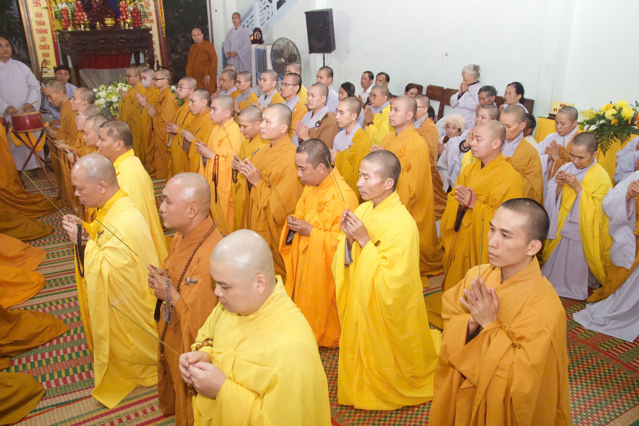 Hoài Niệm Ân Sư