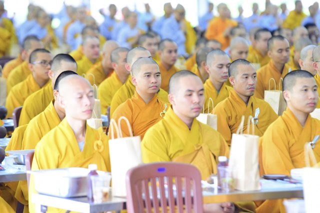Chùa Giác Ngộ - Quỹ Đạo Phật Ngày Nay Cúng Dường 755 Triệu Đồng Đến Học Viện Pgvn Tp.Hcm