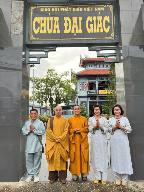 Chùa Giác Ngộ - Quỹ Đpnn Viếng Thăm, Gieo Duyên Cúng Dường Tại Thiền Viện Trúc Lâm Sóc Trăng Và Chùa Đại Giác (Cần Thơ)