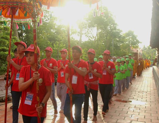Cần Thơ: Trọng thể khai mạc Hội trại tuổi trẻ Phật giáo 11