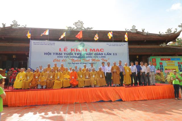 Cần Thơ: Trọng thể khai mạc Hội trại tuổi trẻ Phật giáo 11