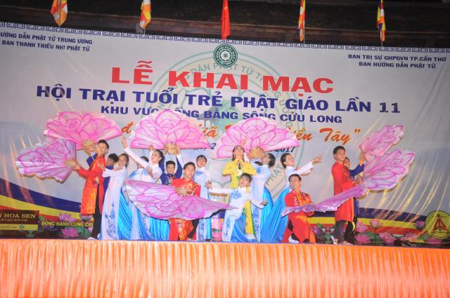 TP. Cần Thơ: Hoành tráng đêm văn nghệ chào mừng Hội trại 11