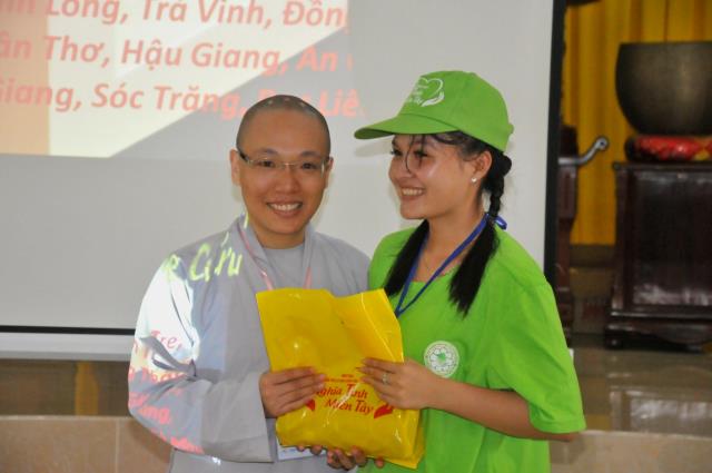 TP. Cần Thơ: Hào hứng game show “Hồi trống pháp” tại Hội trại tuổi trẻ 11